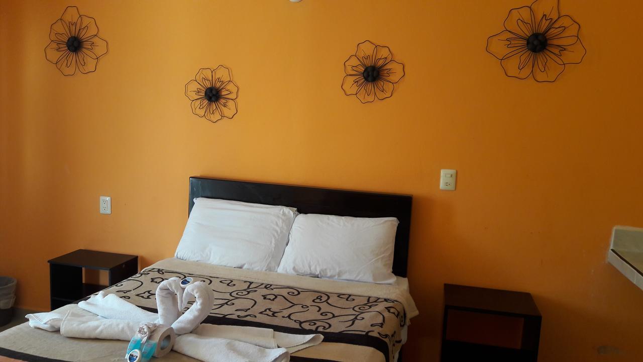 Hotel Jireh Bacalar Exterior photo